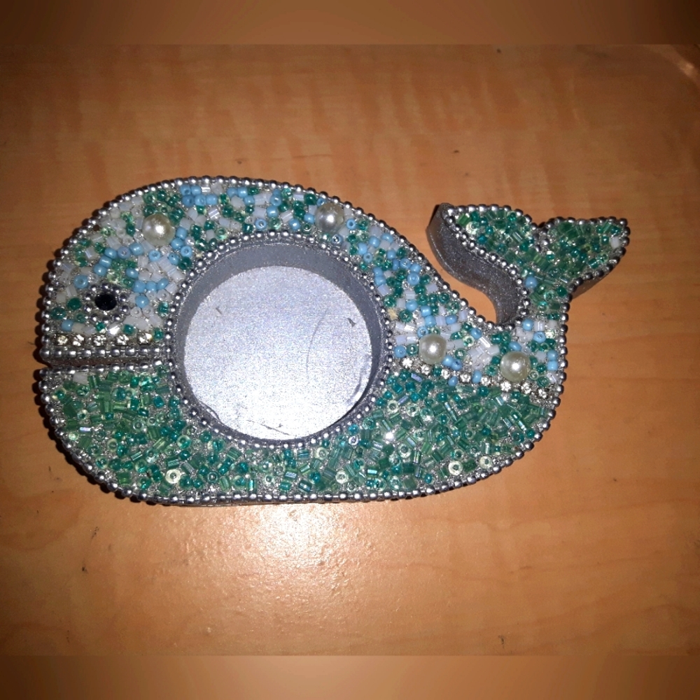 💌 5 for 15 - Cute Whale Tealight Candle Holder